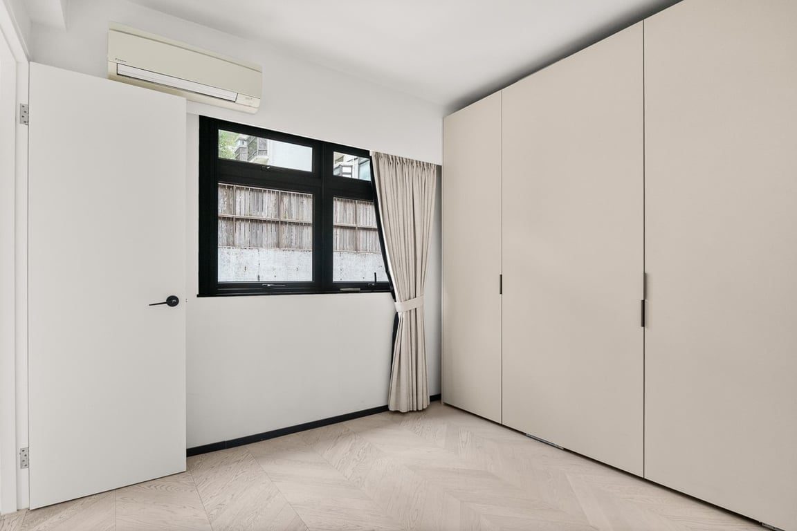 photo 7 — Sea Breeze Court, North Point