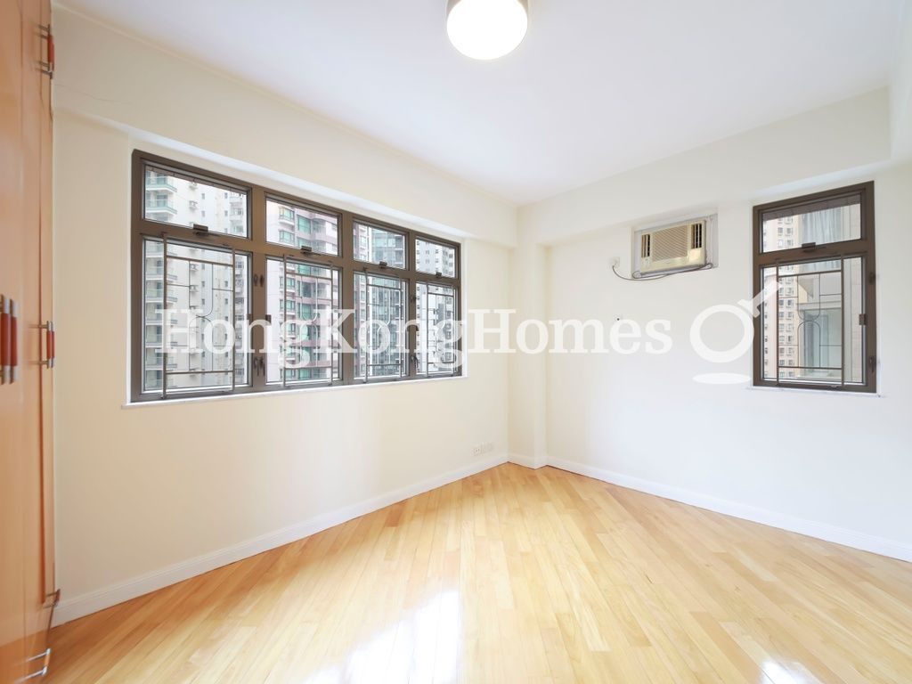 Master Bedroom — Jing Tai Garden Mansion, Mid-levels West
