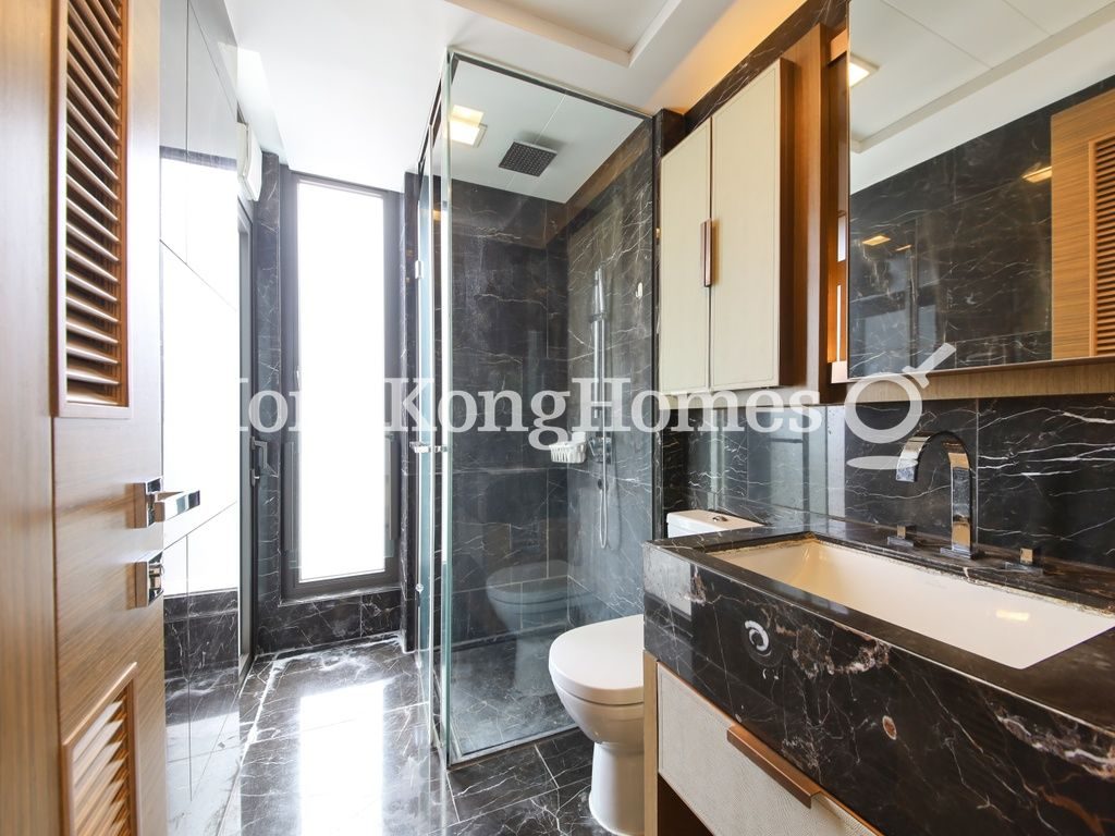 Guest Bathroom — Park Haven, Causeway Bay