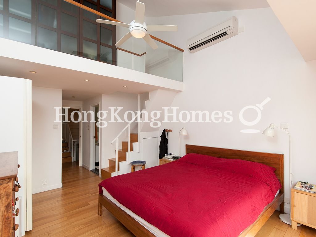 Mezzanine in Master Bedroom — Phase 1 - Beach Village - Seahorse Lane - Block 08, Discovery Bay
