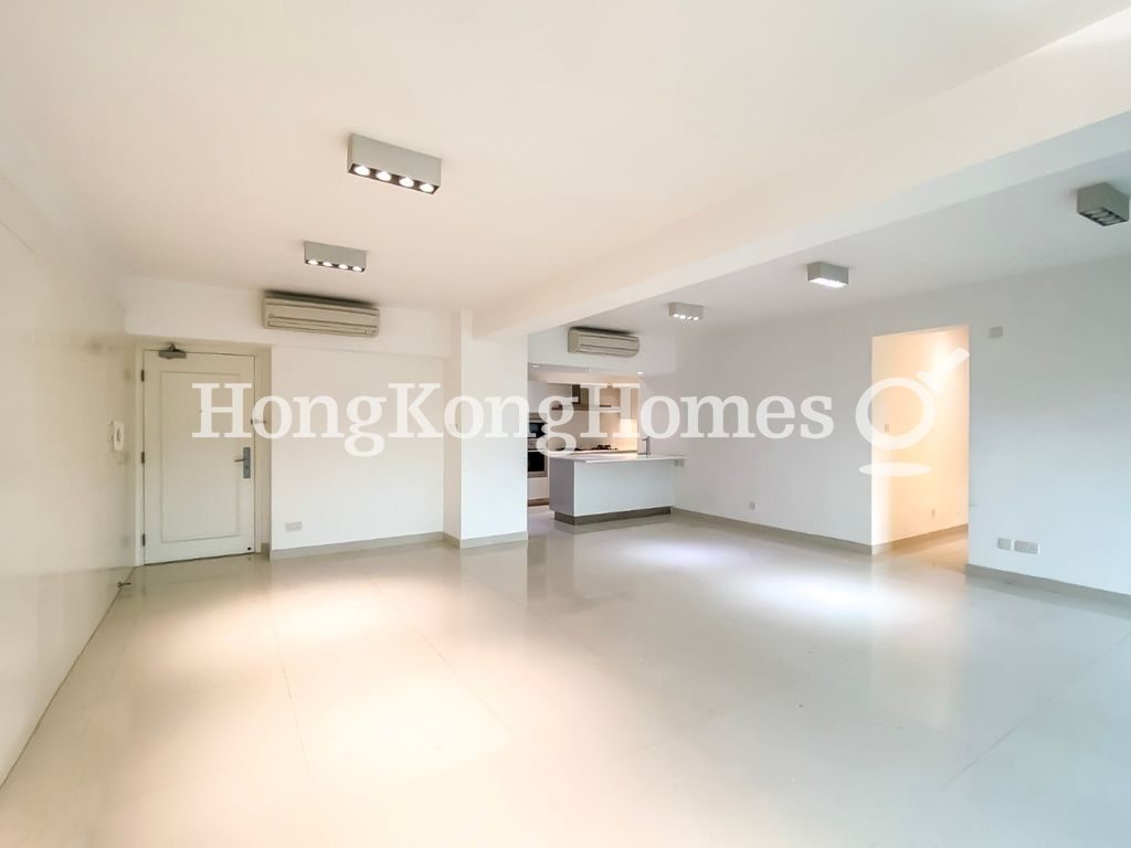 Living and Dining Room — Phase13 - Chianti - Block 03 - The Hemex, Discovery Bay