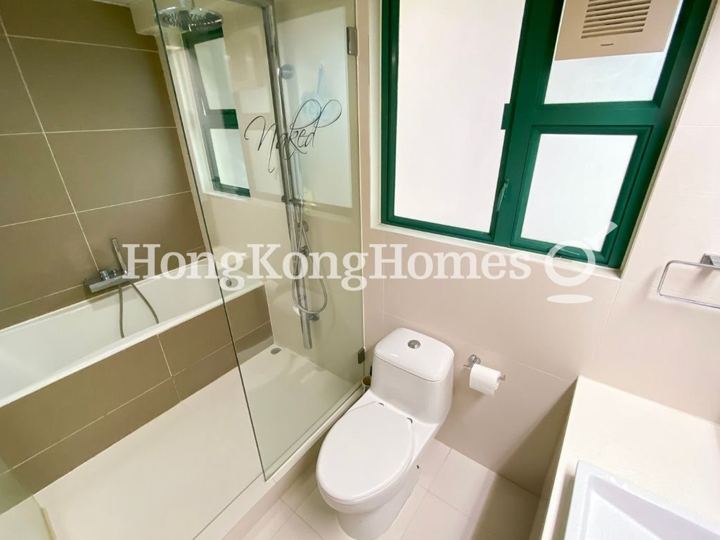 Guest Bathroom — Phase13 - Chianti - Block 03 - The Hemex, Discovery Bay