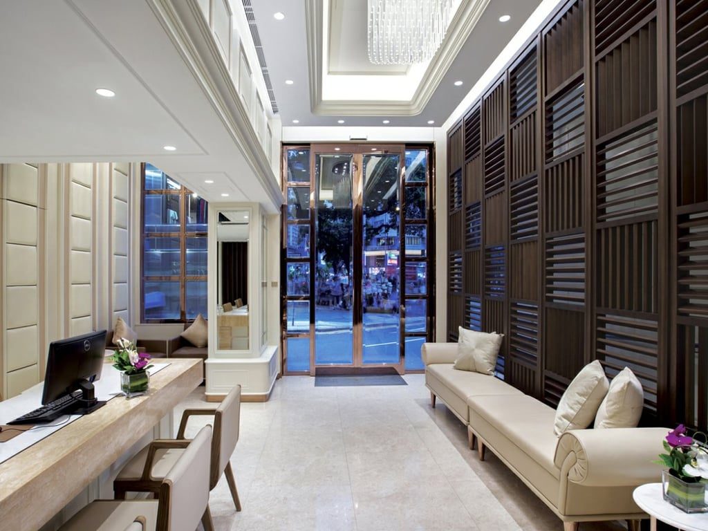 photo 3 — The Johnston, Wan Chai