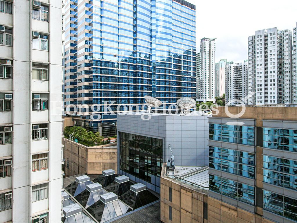 Taikoo Shing - King Tien Mansion