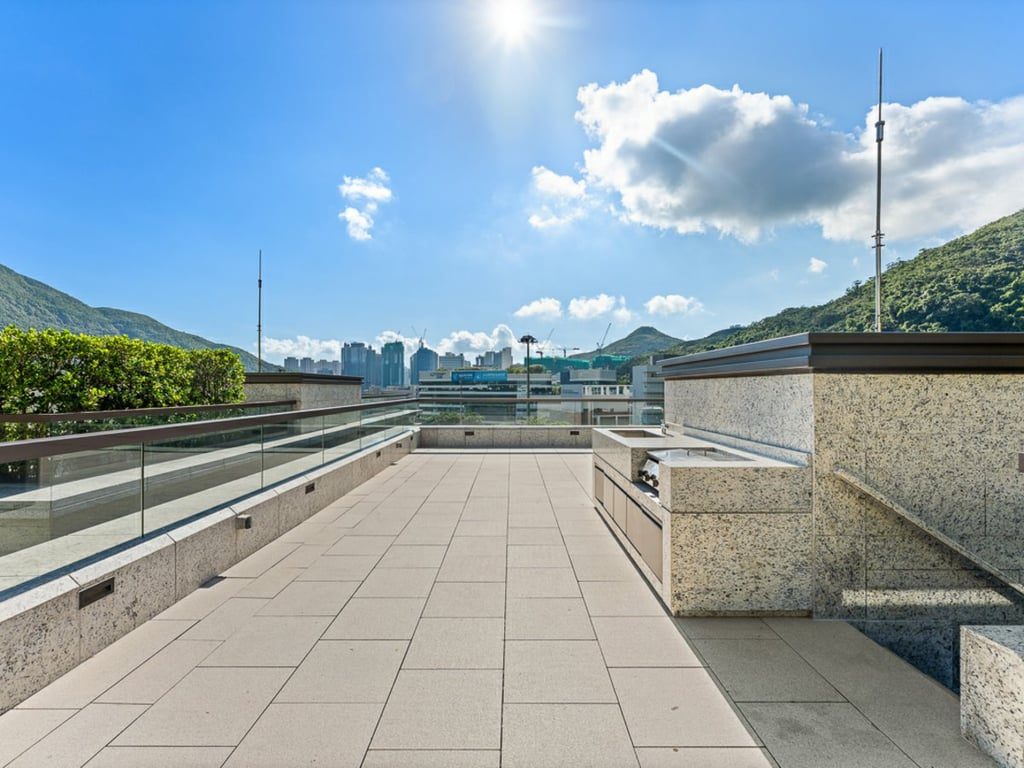 photo 4 — No. 15 Shouson, Shouson Hill