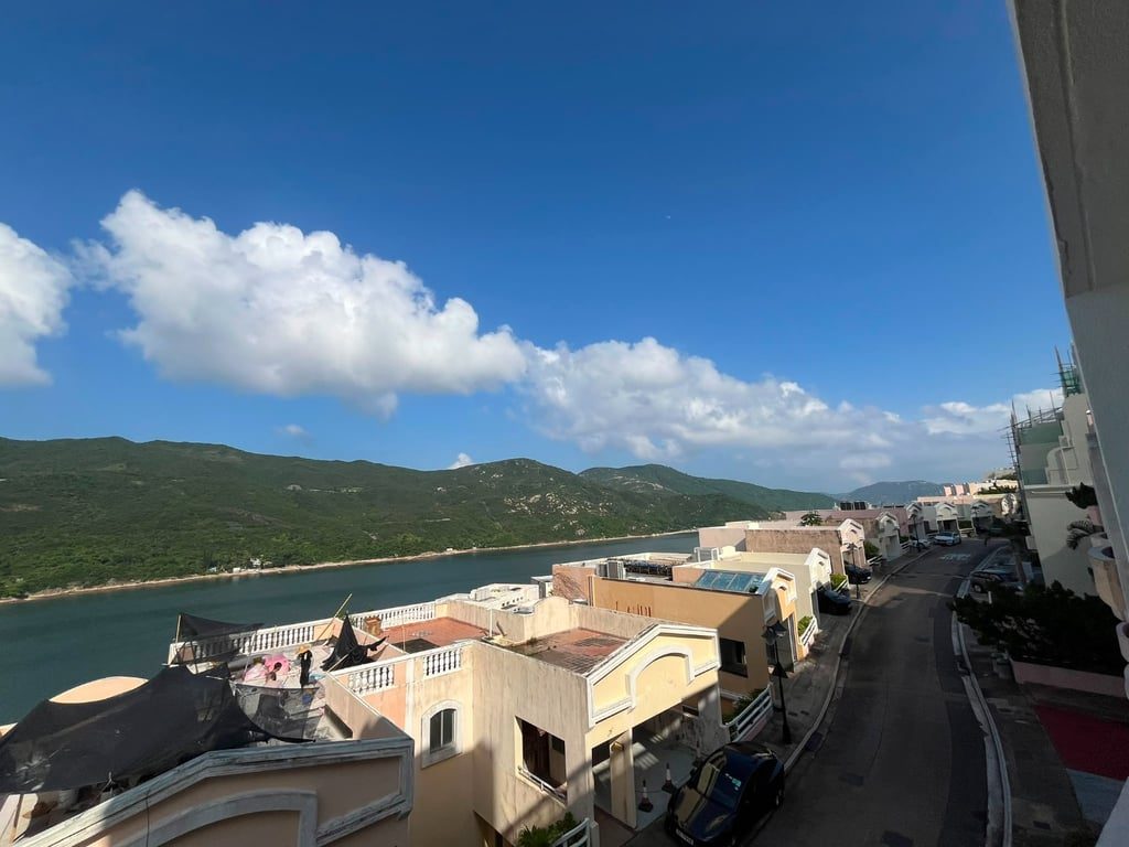 photo 2 — Redhill Peninsula - Palm Drive, Tai Tam