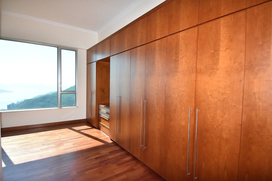 photo 3 — Chelsea Court, The Peak