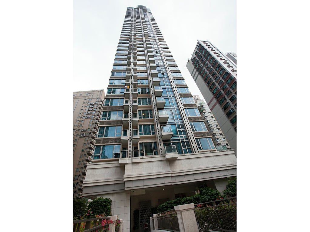 photo 8 — The Avenue, Wan Chai