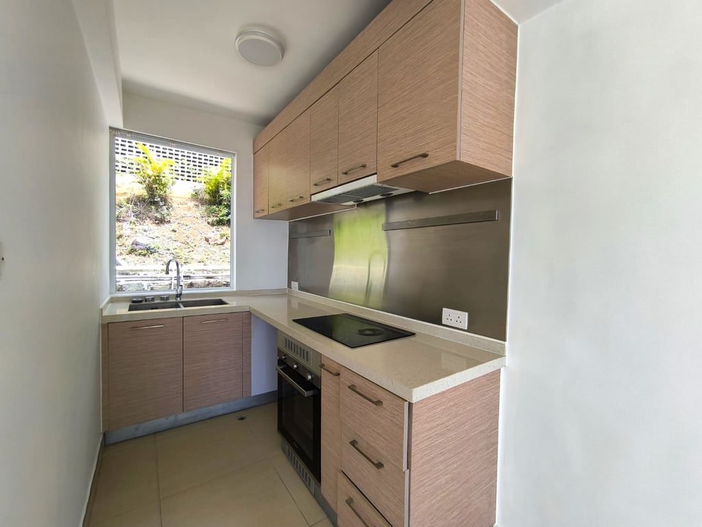 photo 3 — Leyburn Villas, Cheung Sha