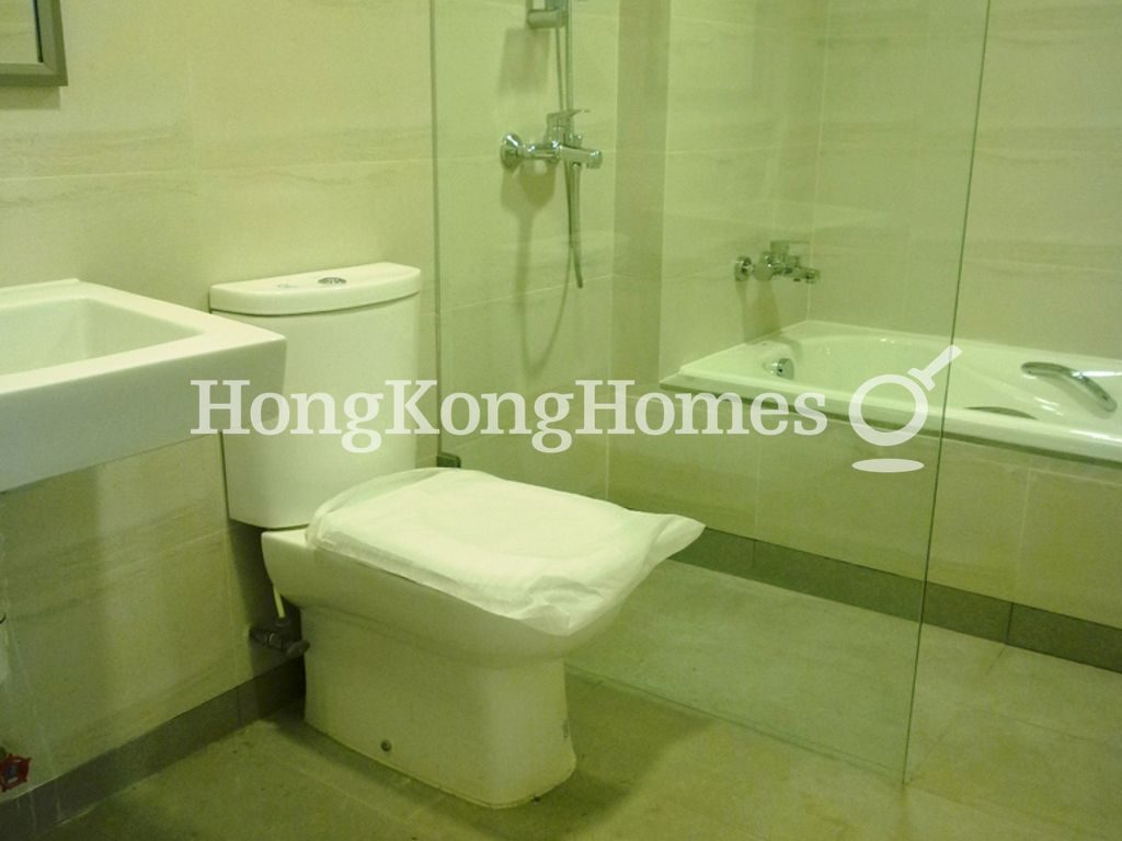 Guest Bathroom — U Lam Terrace, 3, Sheung Wan