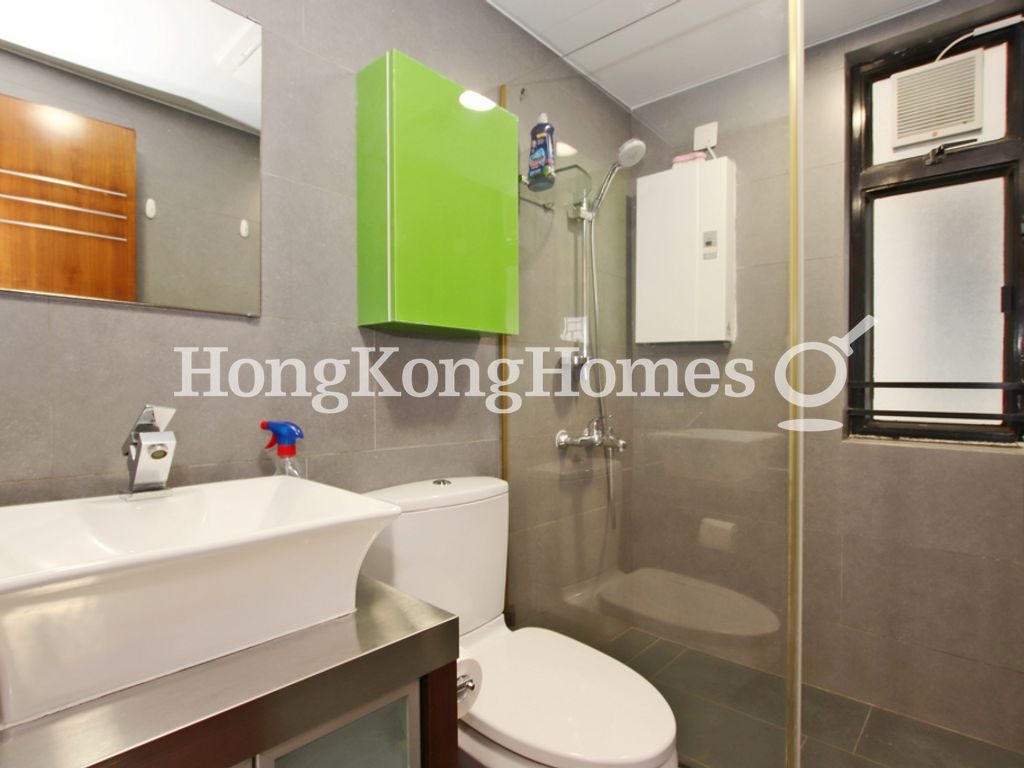 Guest Bathroom — Vantage Park - Block 02, Mid-levels West