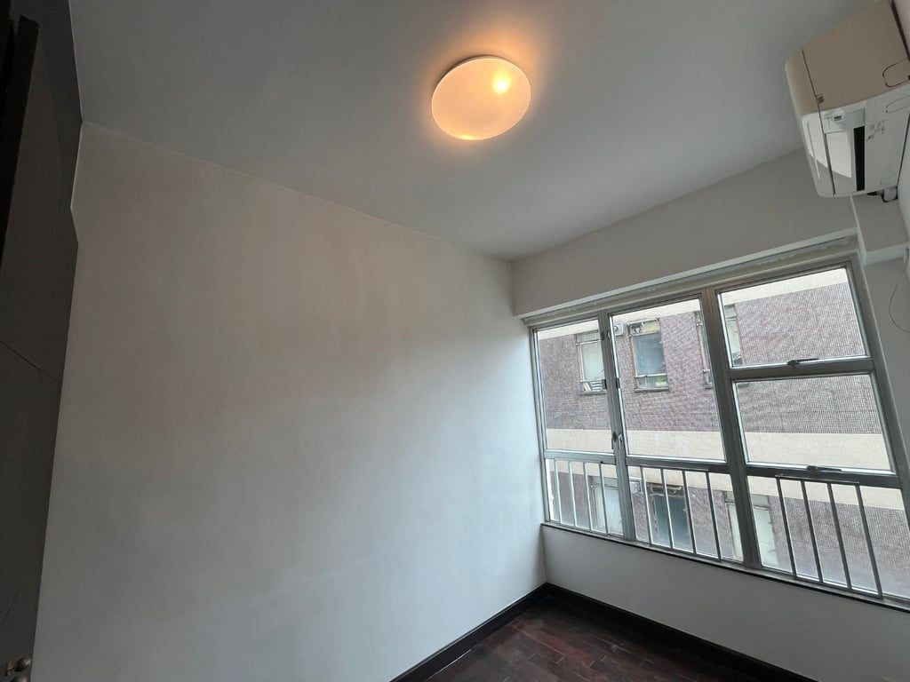 photo 4 — The Regalis, Pok Fu Lam