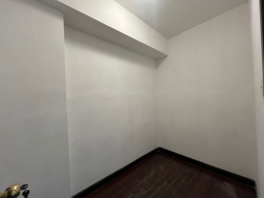 photo 6 — The Regalis, Pok Fu Lam
