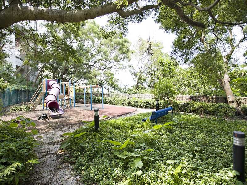 photo 15 — Pine Grove, Pok Fu Lam