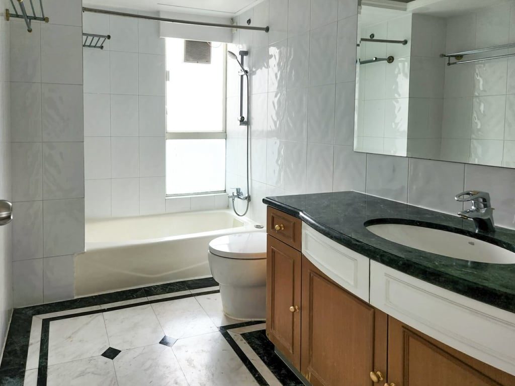 photo 10 — Redhill Peninsula Apartment, Redhill Peninsula