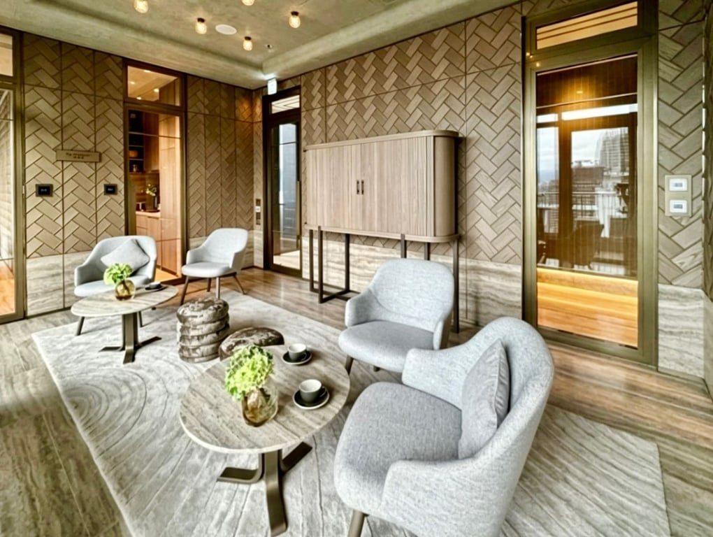 photo 11 — One Chancery, Central