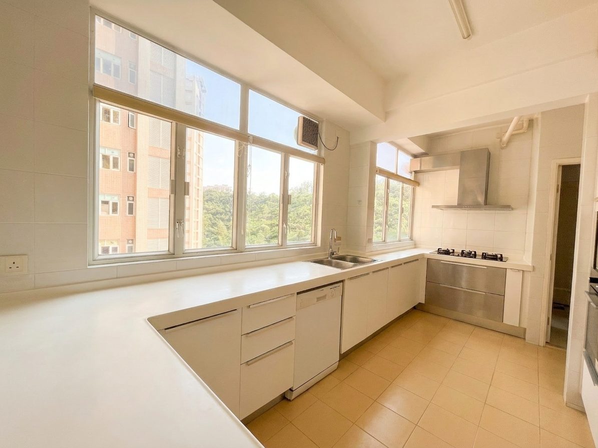 photo 4 — Redhill Peninsula Apartment, Redhill Peninsula