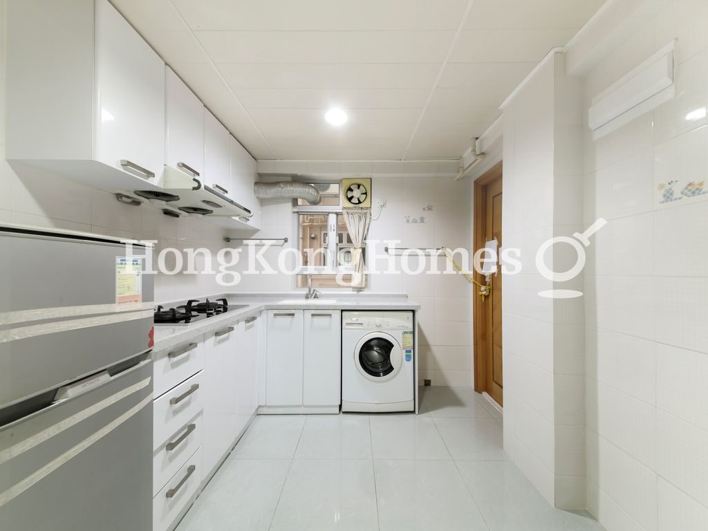 Kitchen — Lai King Mansion, Quarry Bay