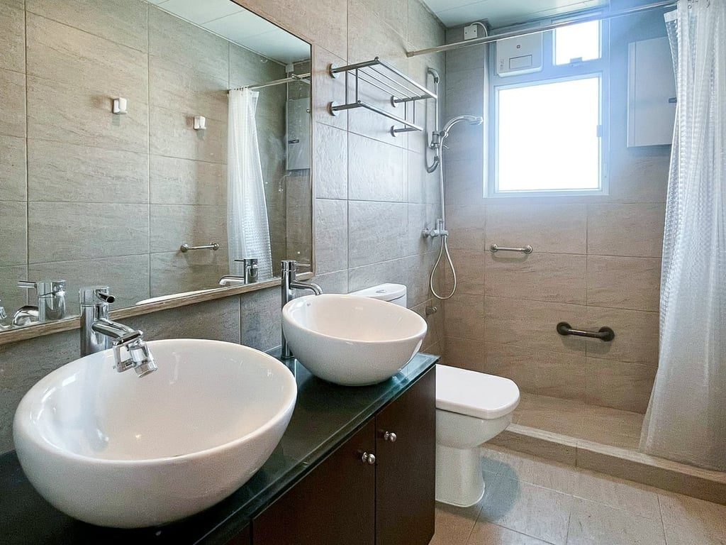 photo 5 — Luso Apartments, Kowloon Tong