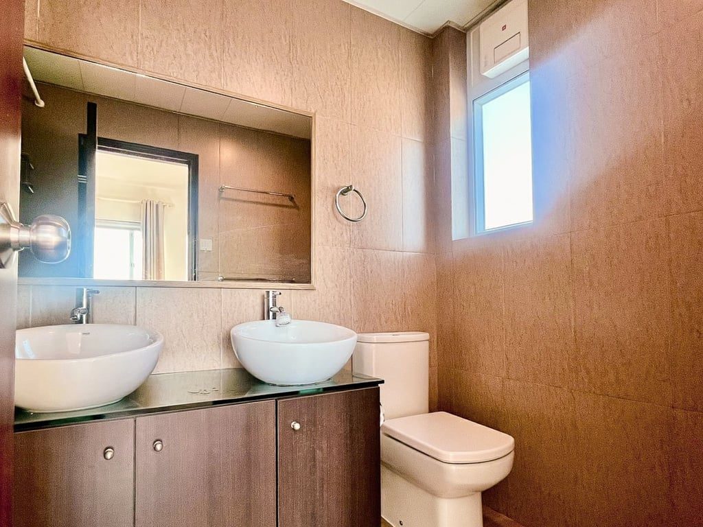 photo 9 — Luso Apartments, Kowloon Tong