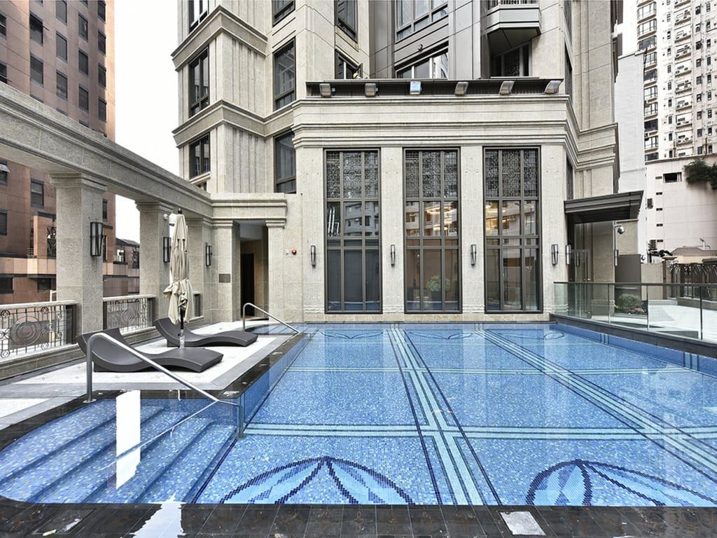 photo 9 — 3 Macdonnell Road, Mid Levels Central
