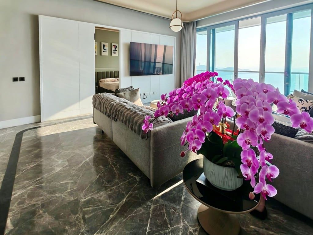 photo 3 — Residence Bel-Air Phase 2 Tower1, Pok Fu Lam