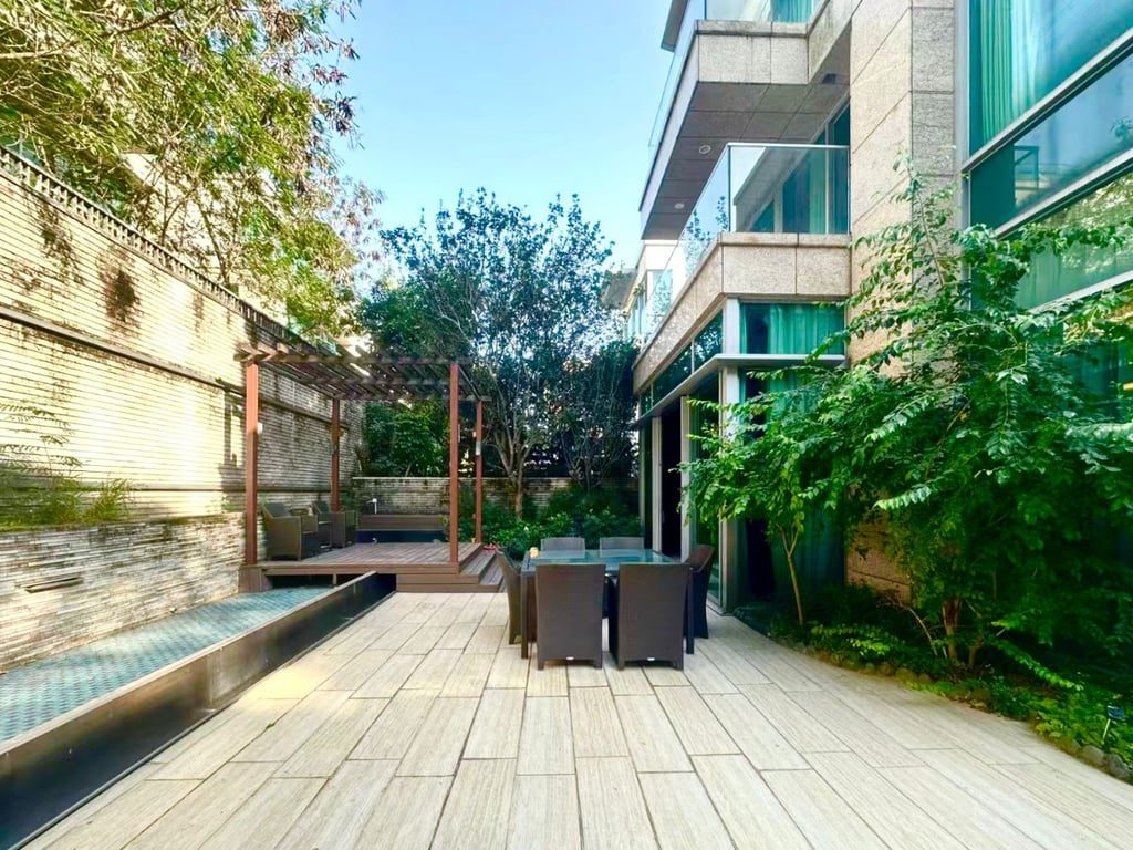 photo 2 — The Vineyard, Yuen Long