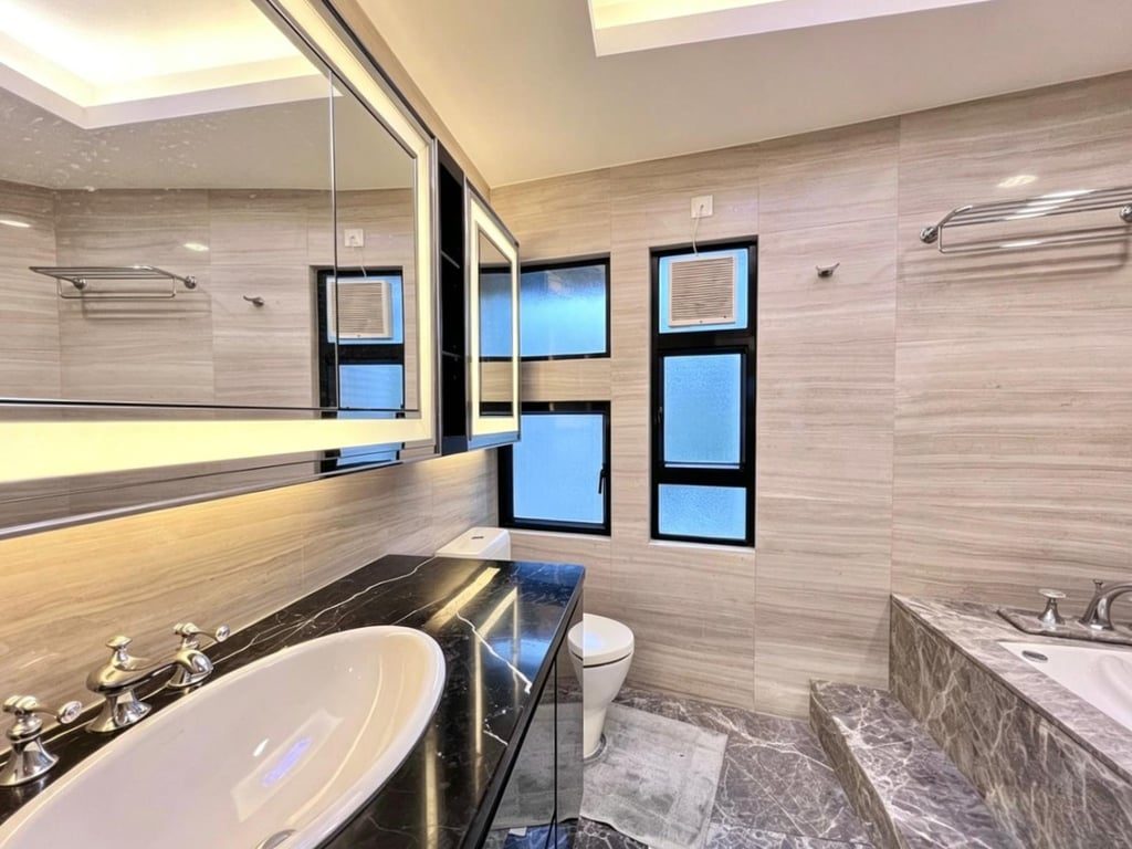 photo 6 — Birchwood Place, Mid Levels Central