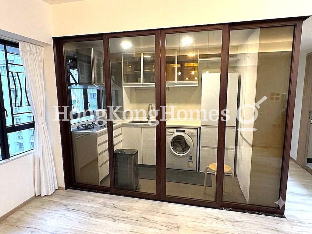 Kitchen and Dining Area — Robinson Heights III, Mid-levels West