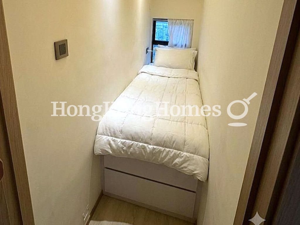 Maid's Room — Robinson Heights III, Mid-levels West