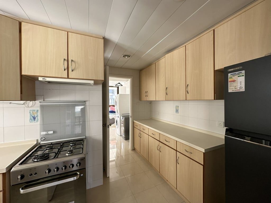 photo 12 — South Bay Towers, South Bay