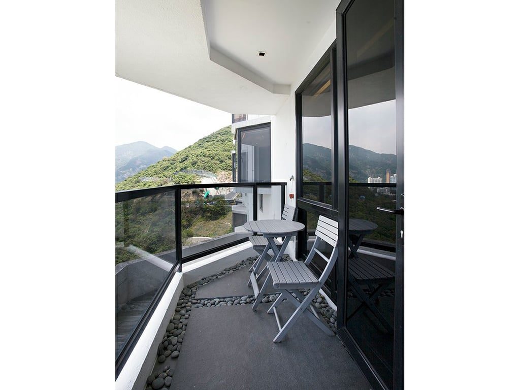 photo 3 — South Bay Towers, South Bay