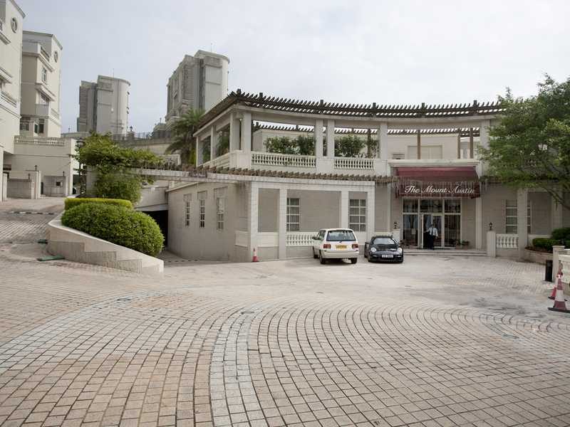 photo 11 — The Mount Austin Blk 5, The Peak