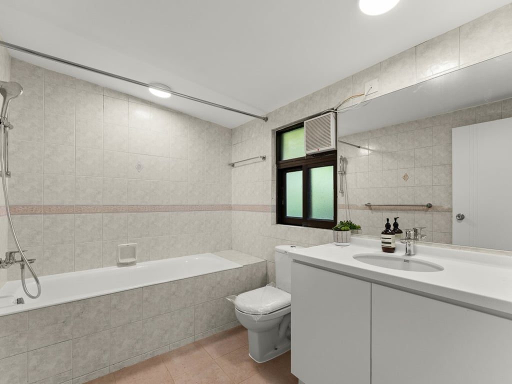 photo 17 — Fairway Vista, Clear Water Bay