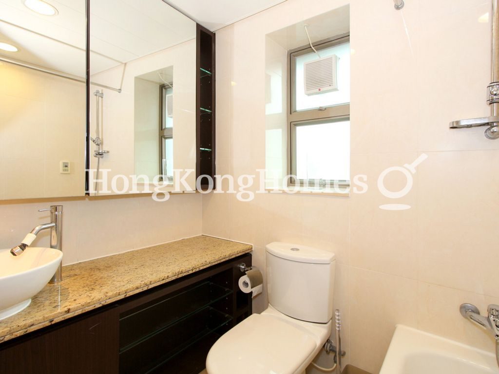 Master Bathroom — The Zenith - Block 1, Wan Chai