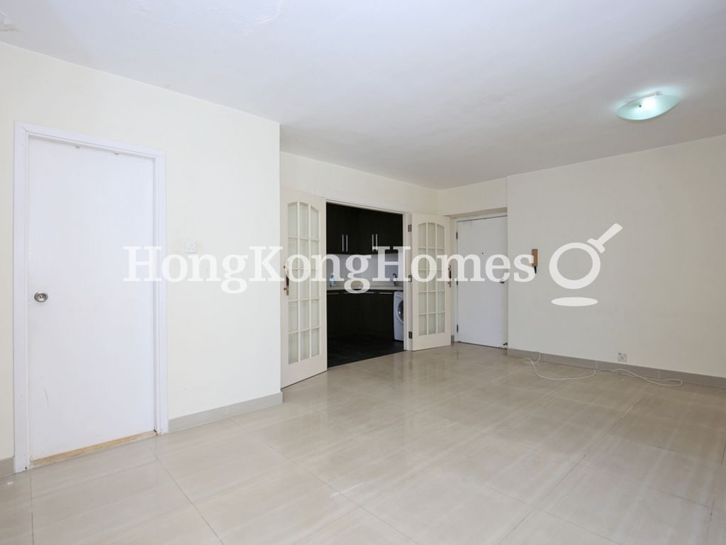 Living and Dining Room — Harbour Heights - Tower 02, Sung Fung Court, North Point