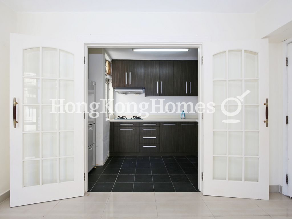 Kitchen — Harbour Heights - Tower 02, Sung Fung Court, North Point