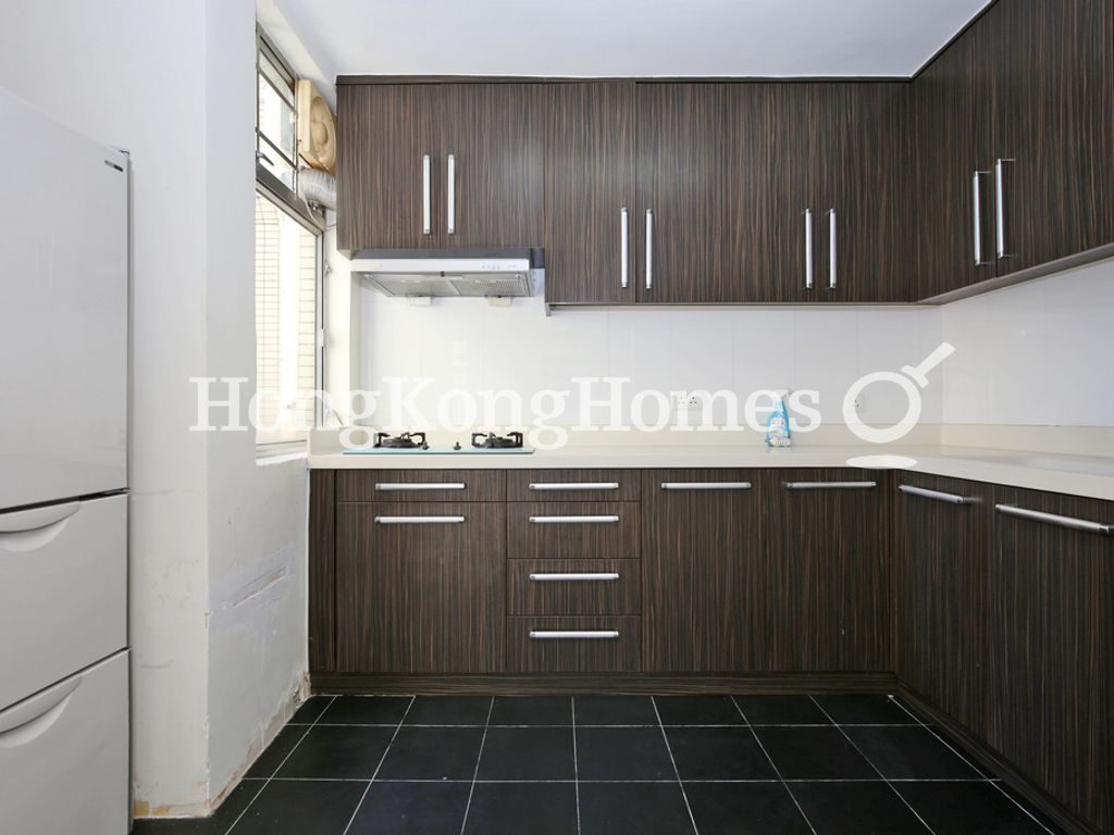 Kitchen — Harbour Heights - Tower 02, Sung Fung Court, North Point