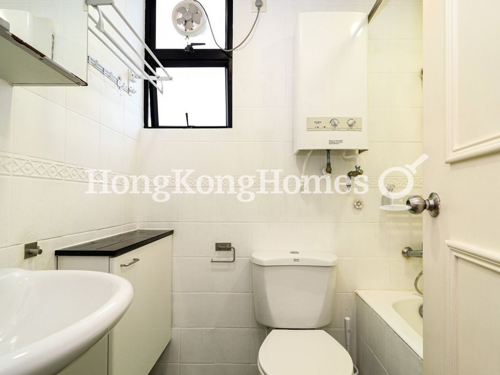 Guest Bathroom — Nikken Heights, Mid-levels West