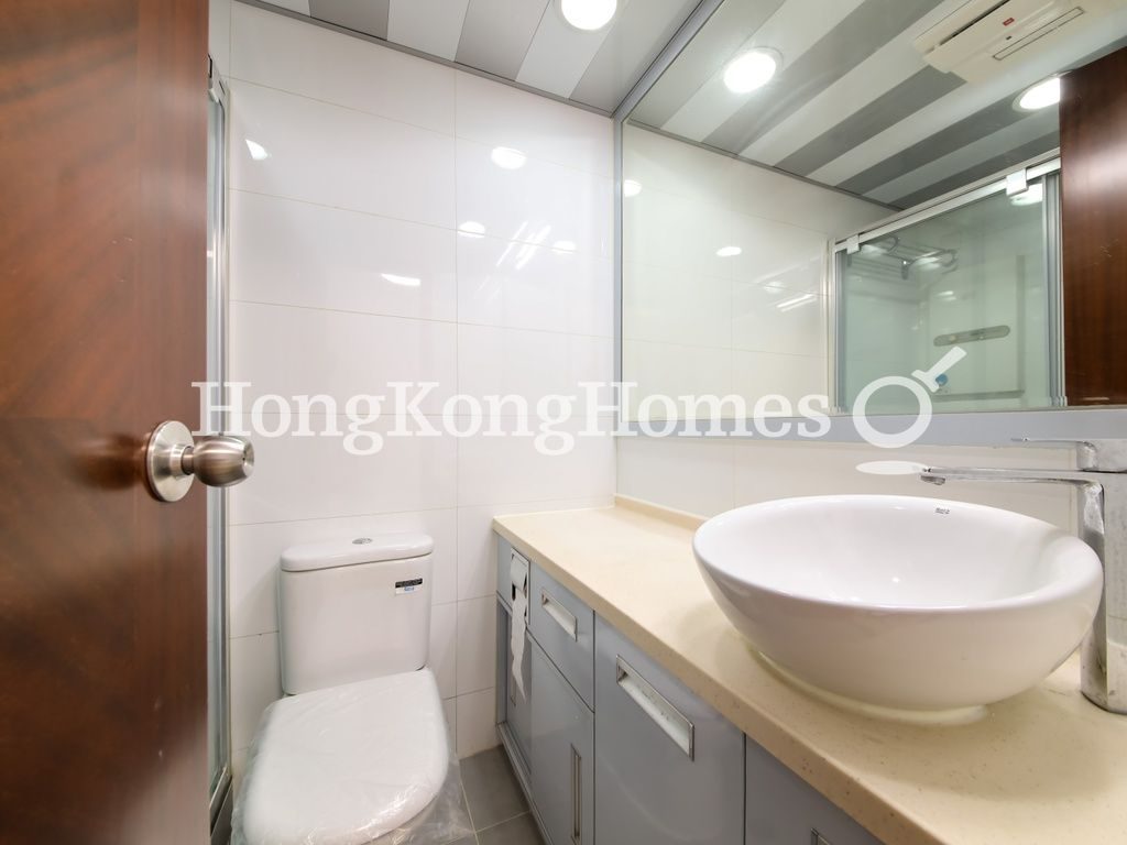 Master Bathroom — Blessings Garden II, Mid-levels West