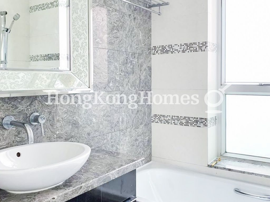 Master Bathroom — Casa 880, Quarry Bay