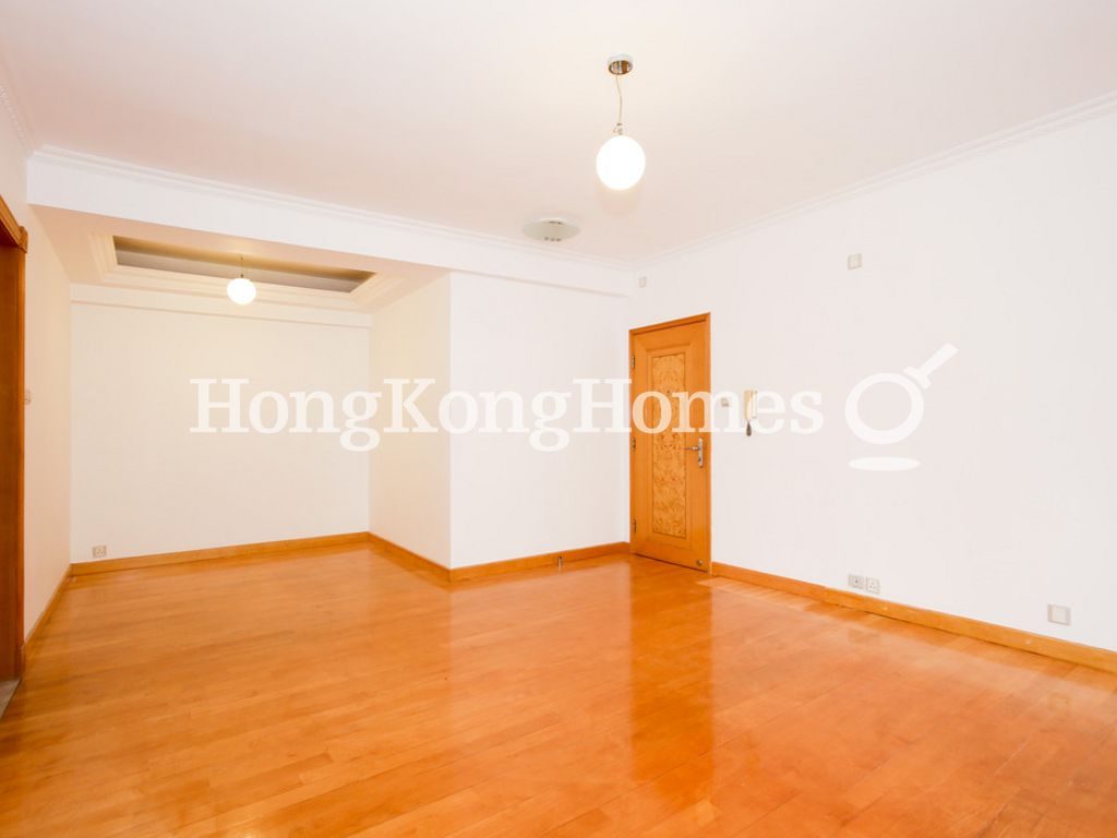 Living and Dining Room — Hawthorn Garden, Happy Valley