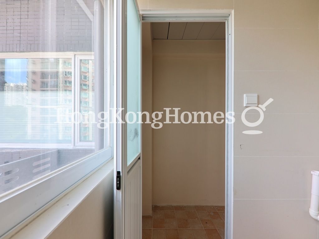 Maid's Room — Ho King View, North Point Hill