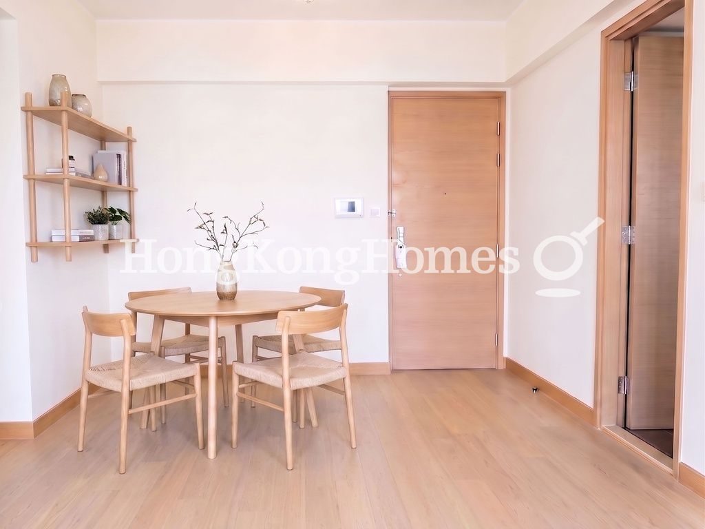Living and Dining Room — Island Crest - Tower 1, Sai Ying Pun