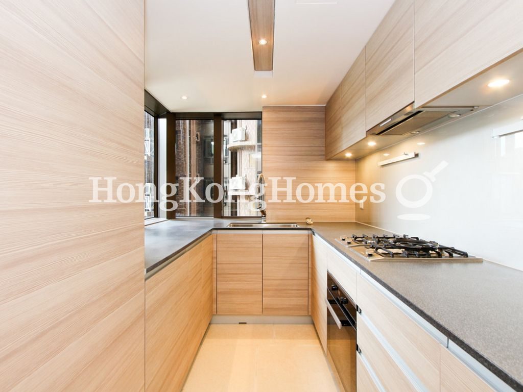 Kitchen — Island Garden, Shau Kei Wan
