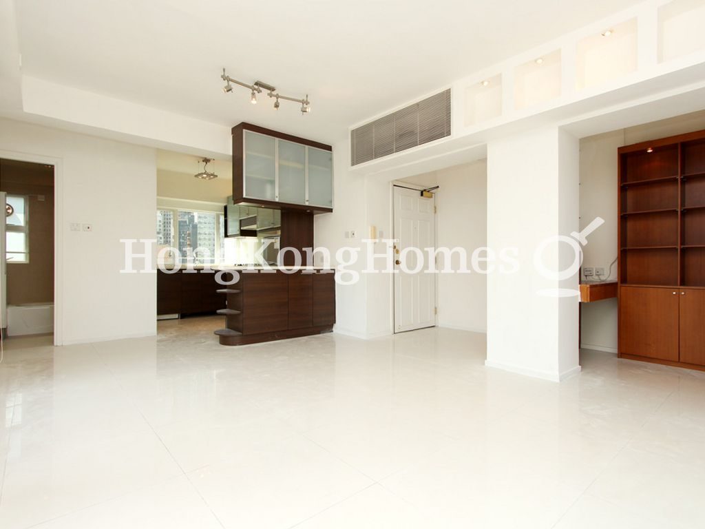 Living and Dining Room — Villa Serene, Central