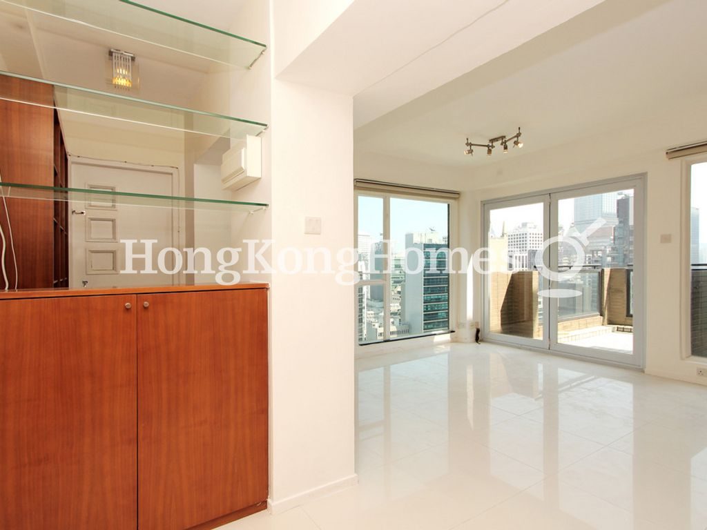 Living and Dining Room — Villa Serene, Central