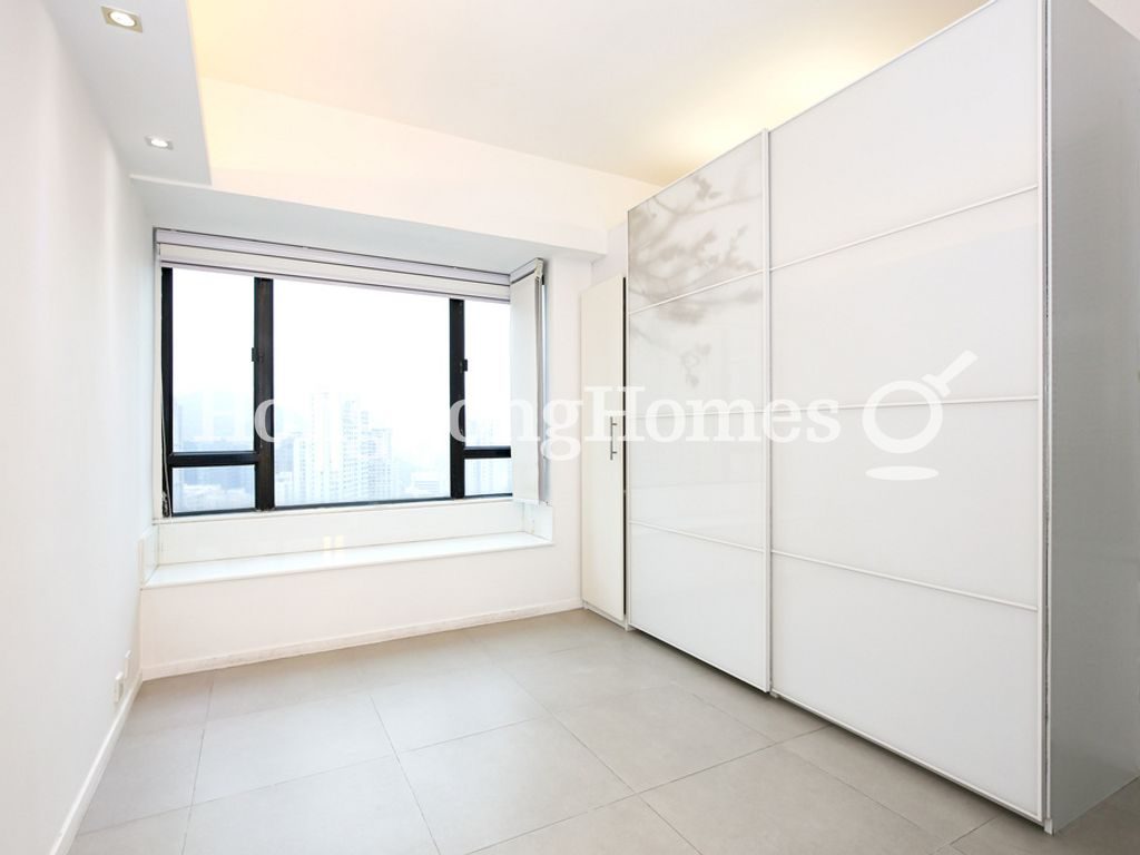 Master Bedroom — Ying Piu Mansion, Mid-levels West