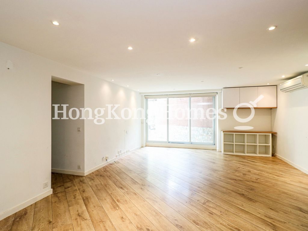 Living and Dining Room — City Garden - Block 04, North Point