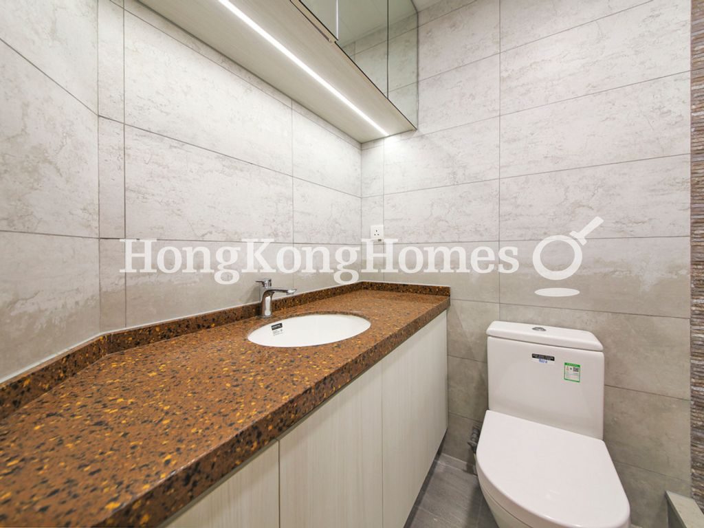 Guest Bathroom — Euston Court - Block 01, Mid-levels West